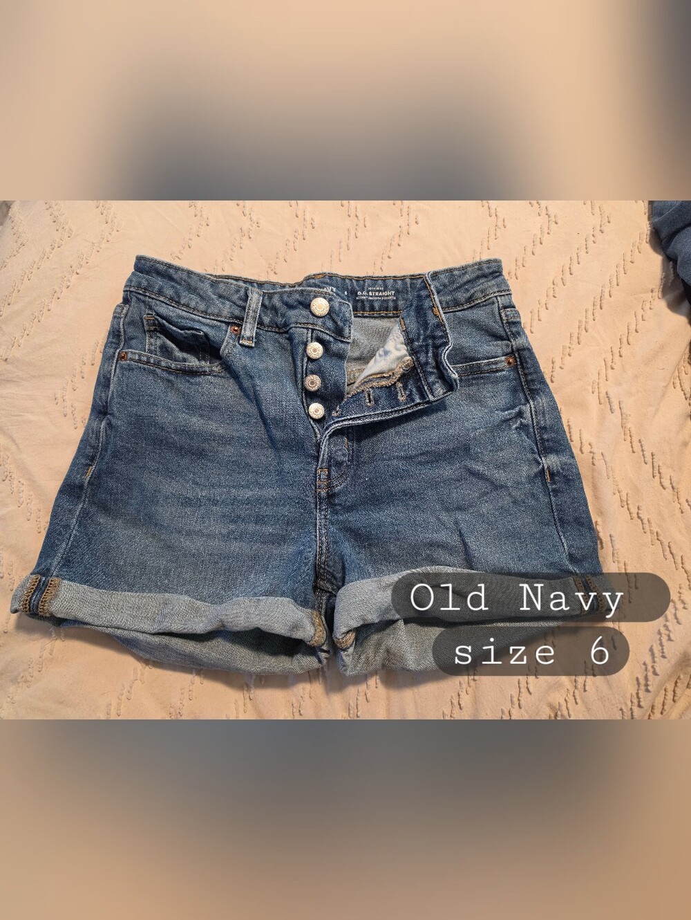 Old Navy Women's Light Blue Boyfriend Denim Shorts
